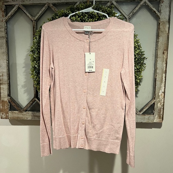 Sweater - Picture 1 of 2
